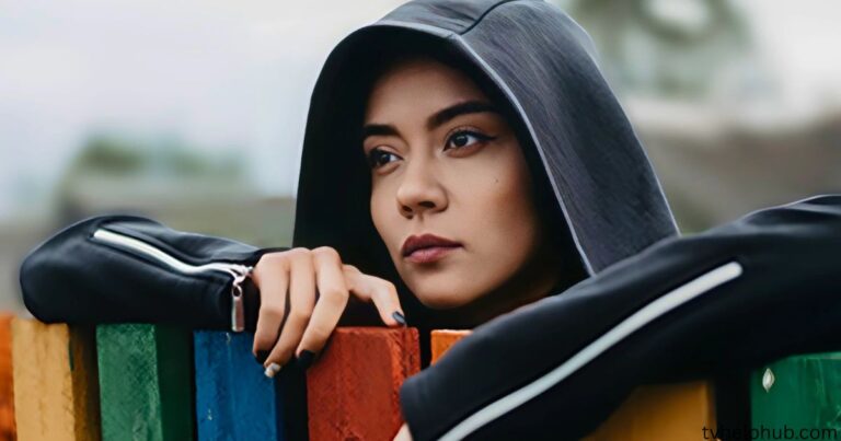 how to fix grainy images with Remini AI Enhancer